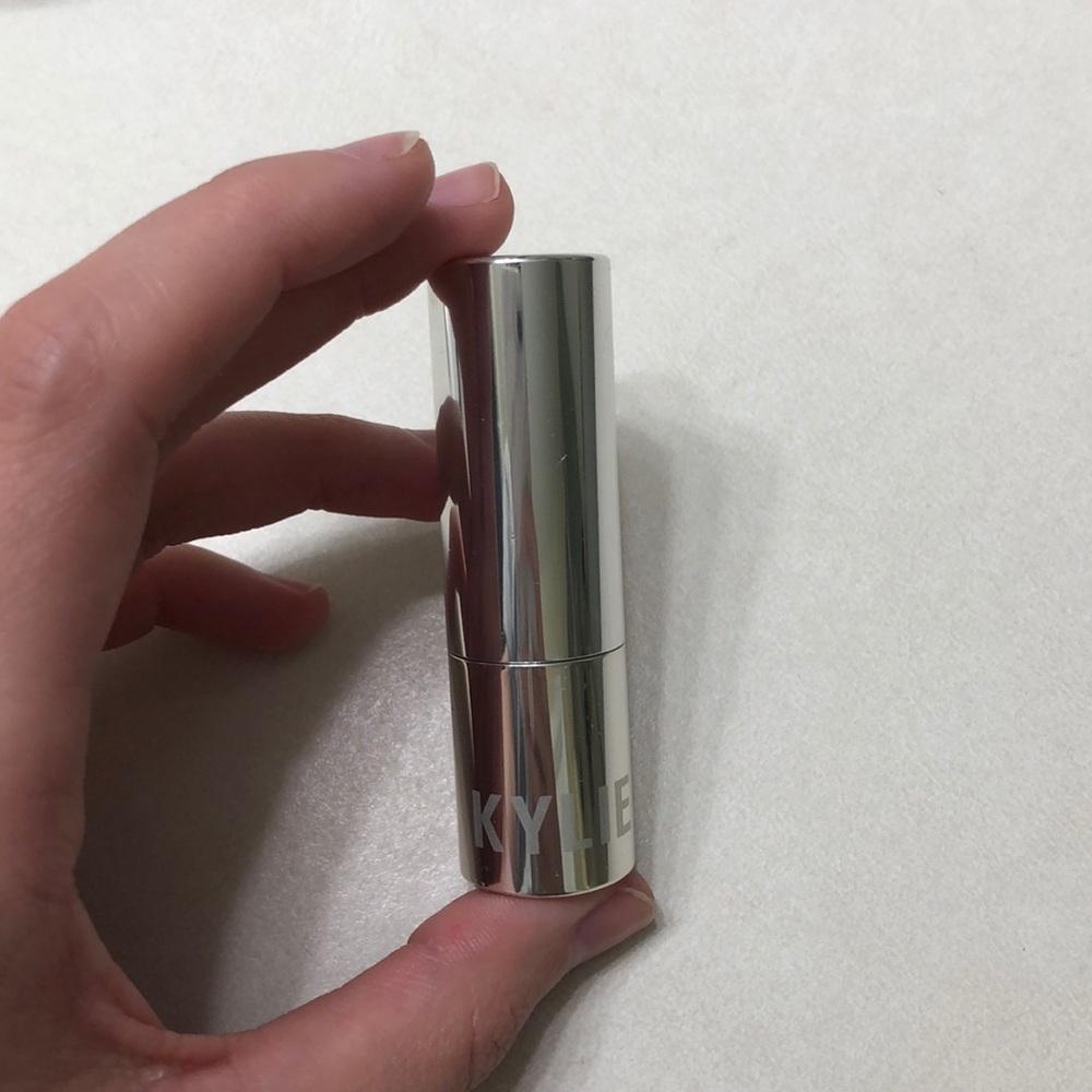 Kylie Cosmetics Passion Lipstick